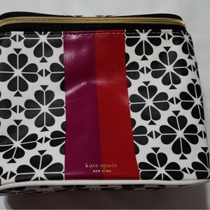 ❌SOLD❌ Kate Spade Black and White Lunch Tote